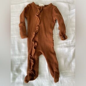 SpearmintLOVE ruffle footie